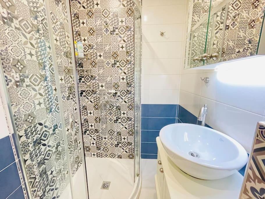 Positano Apartment Varna Bagian luar foto