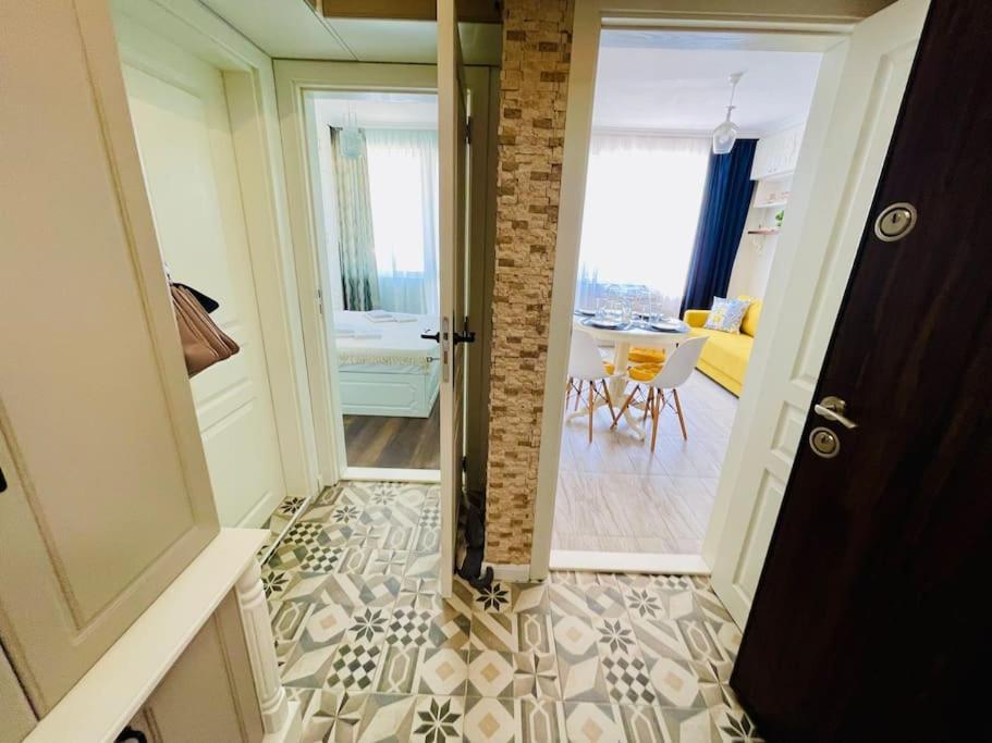 Positano Apartment Varna Bagian luar foto