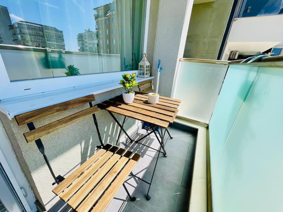 Positano Apartment Varna Bagian luar foto